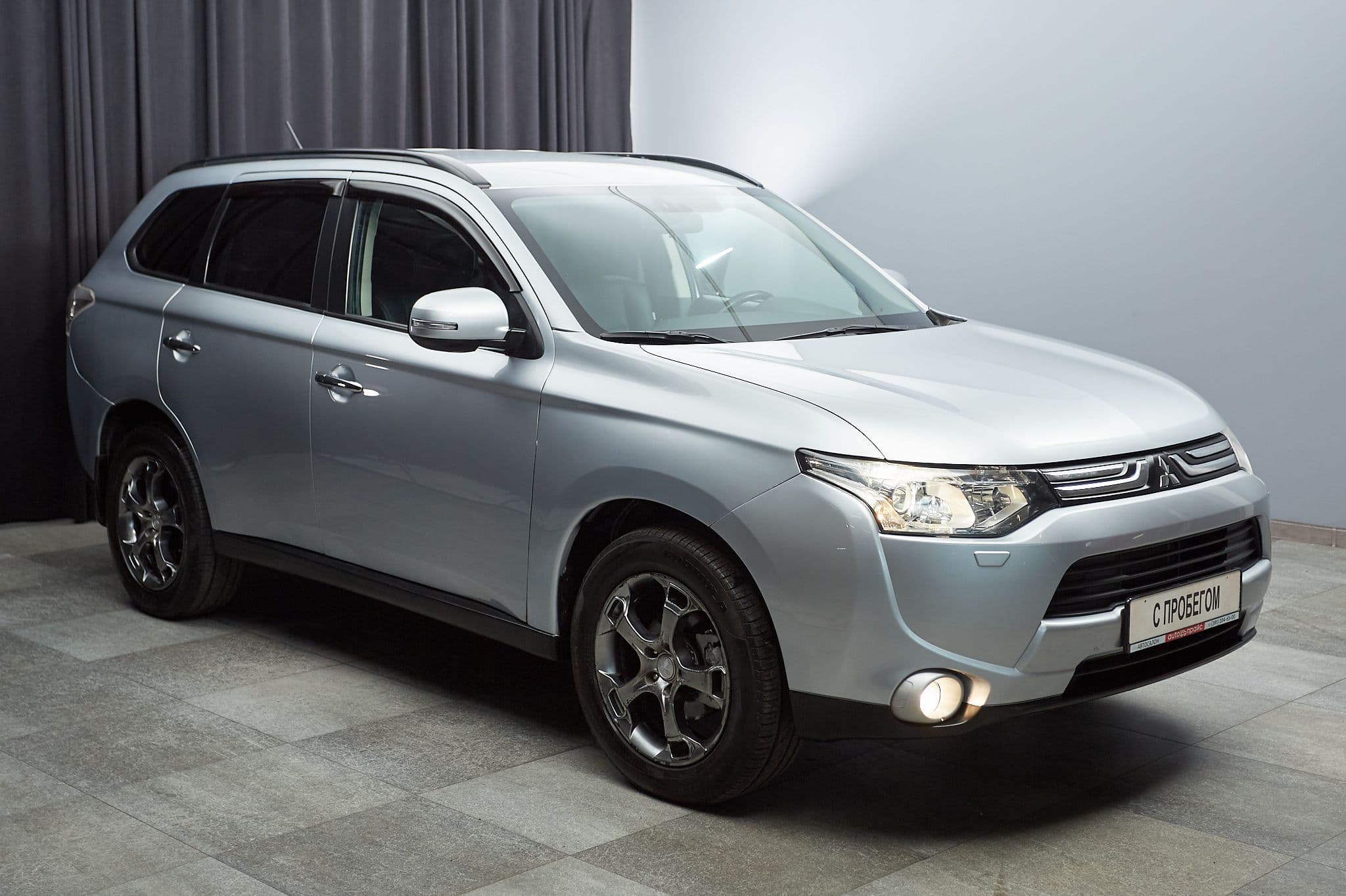 Mitsubishi Outlander - 3