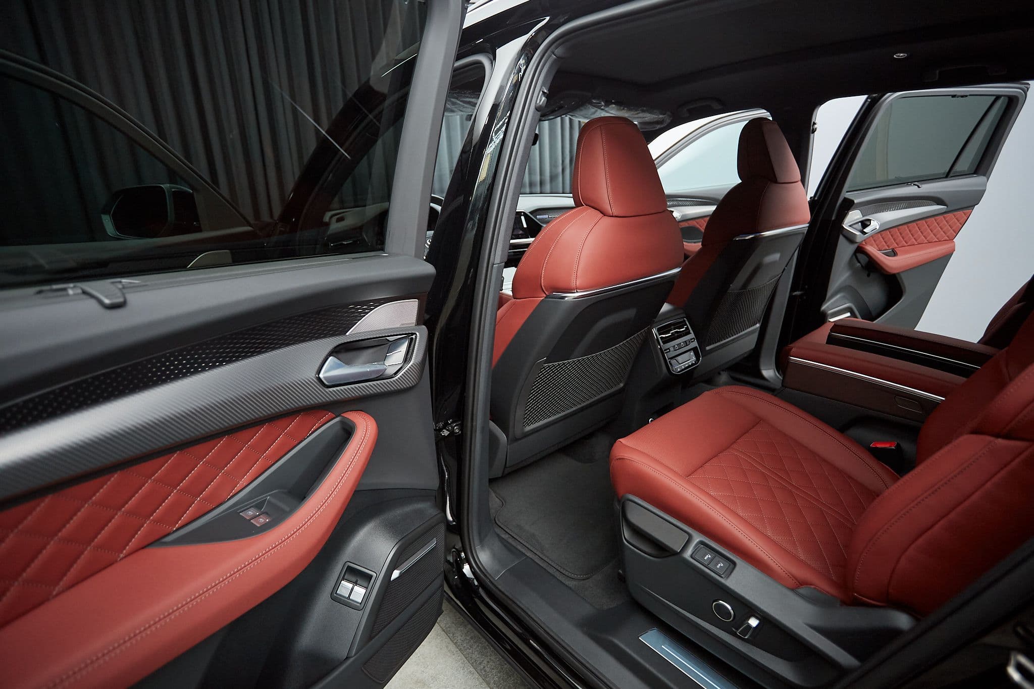 Audi Q6 - 5