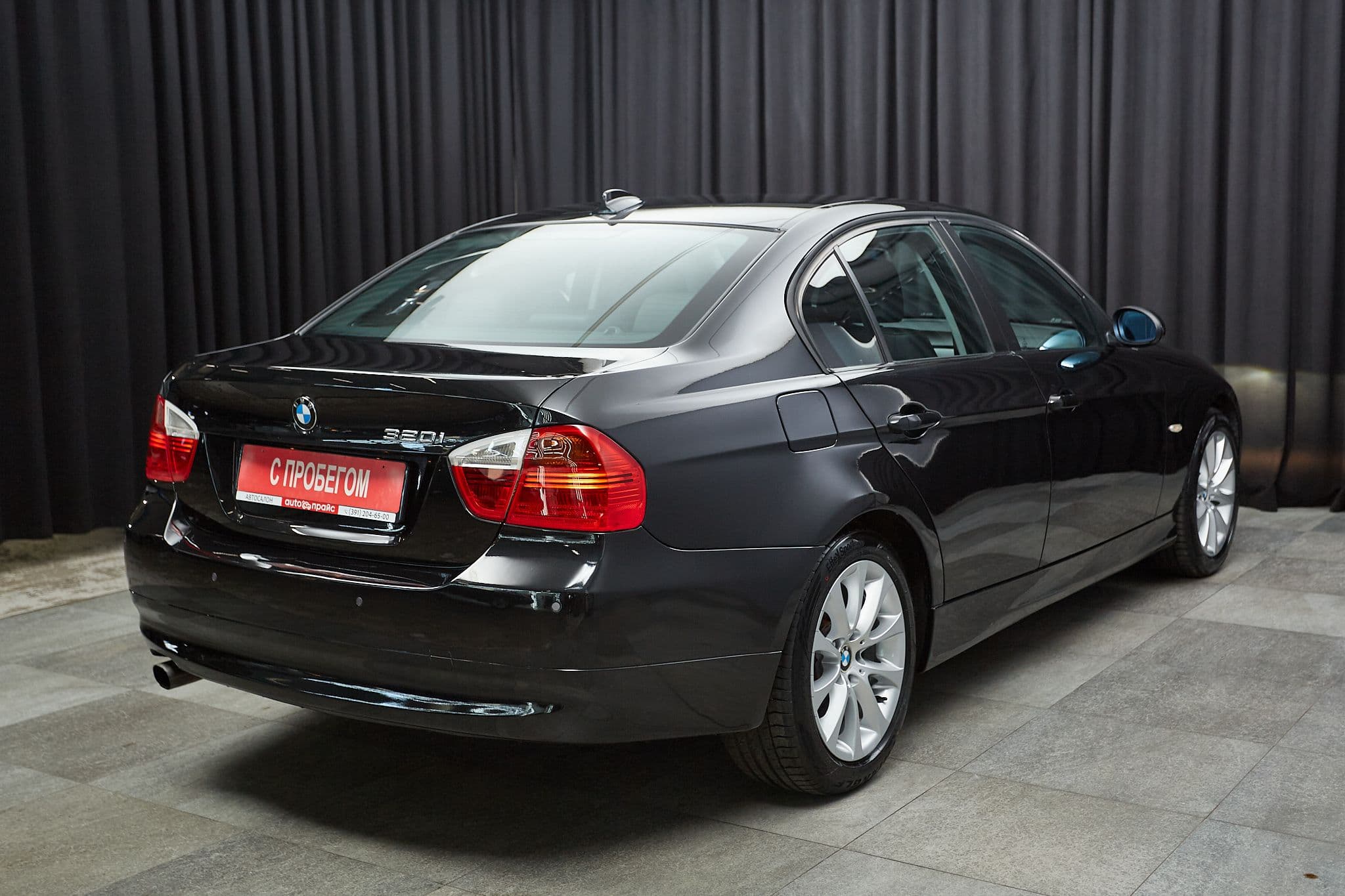 BMW 320i - 4