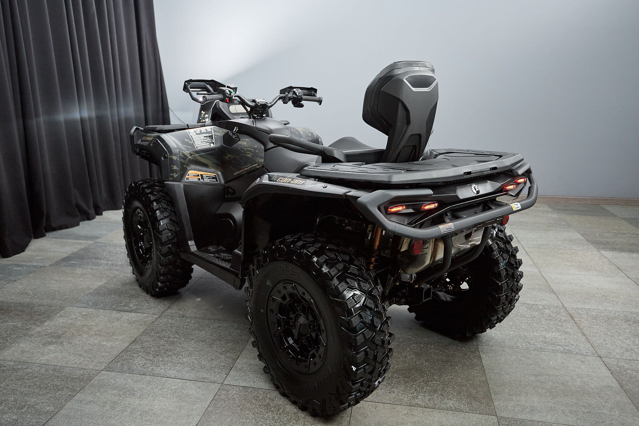 BRP Can-Am Outlander Max Backcountry 1000R