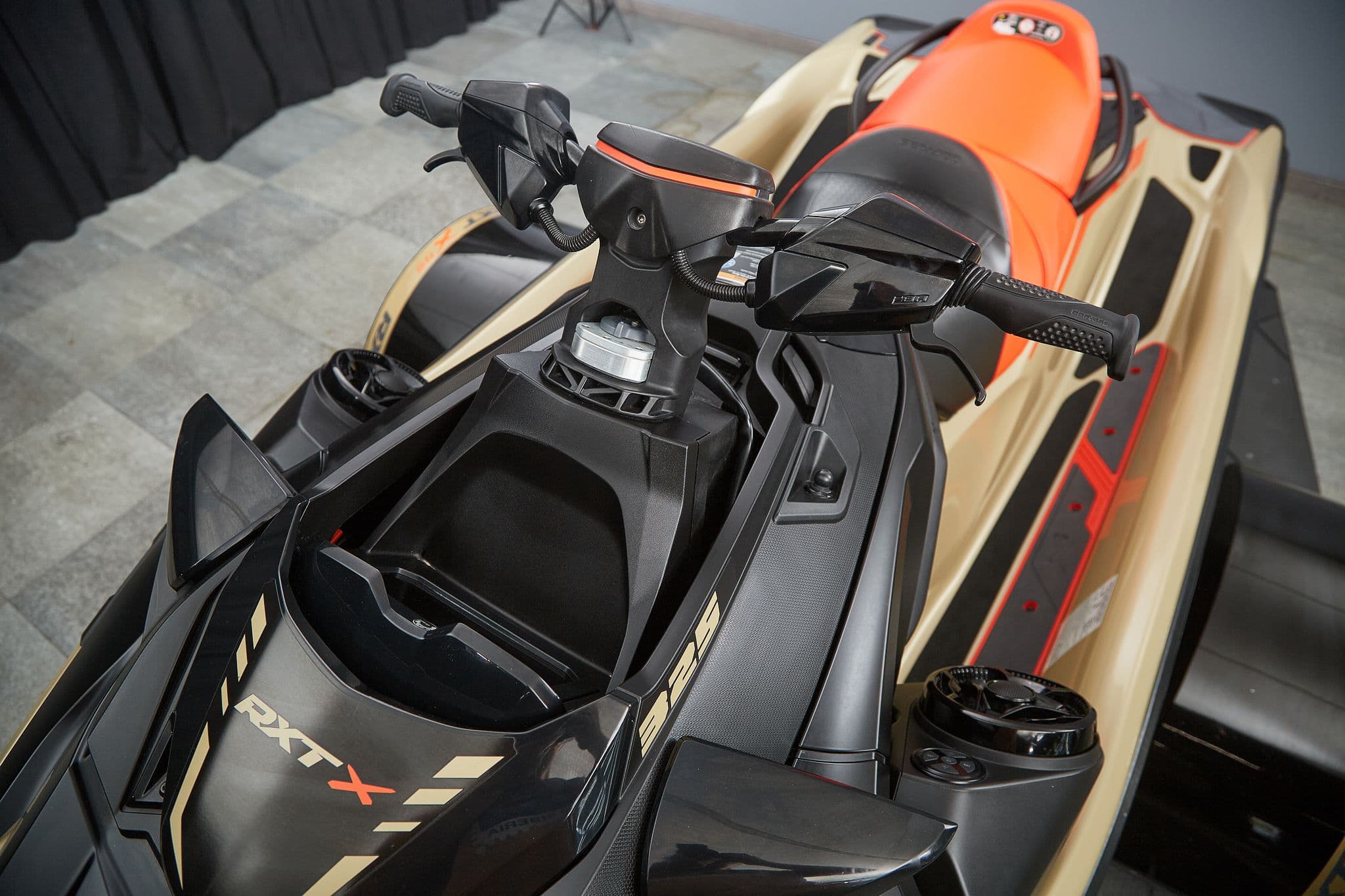 BRP Sea-Doo RXT-X RS 325