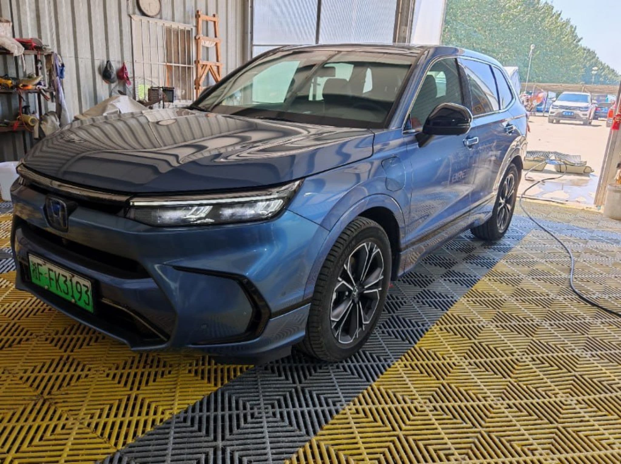 Автомобиль