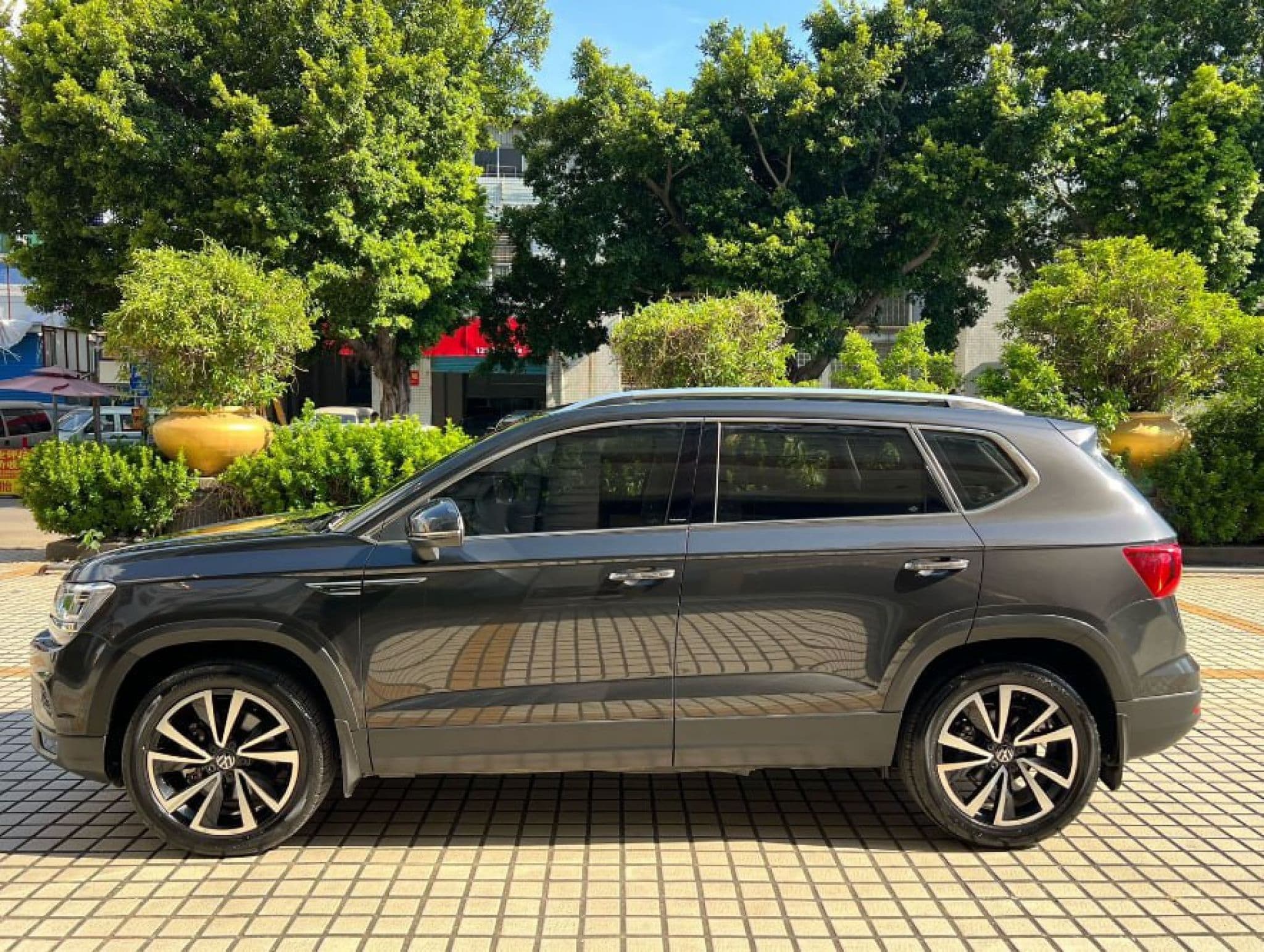 Автомобиль